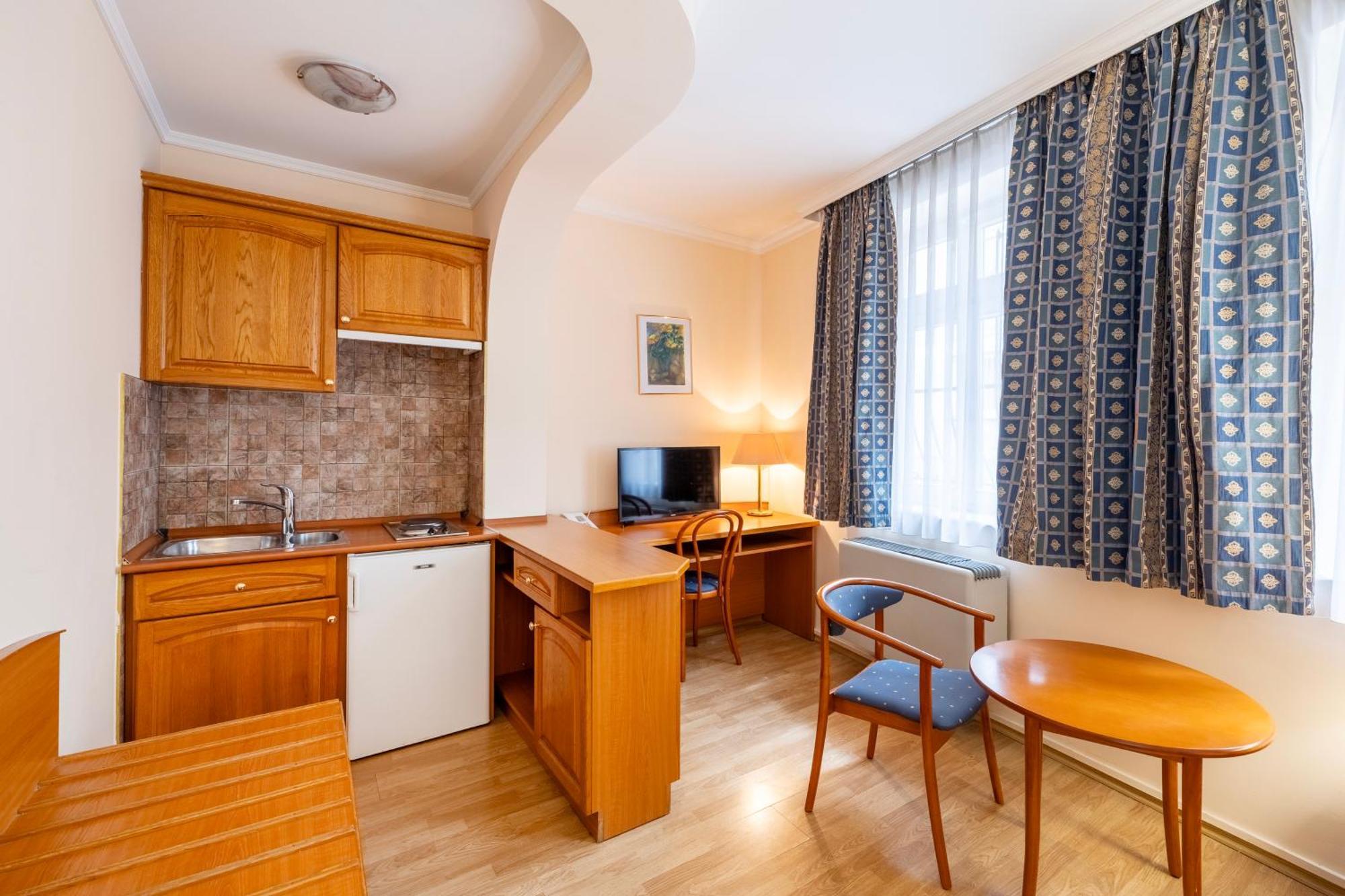 Pannonia 3*
